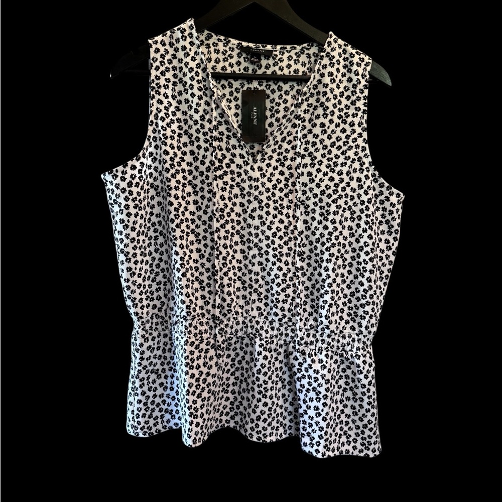 Alfani Black and White Sleeveless Blouse